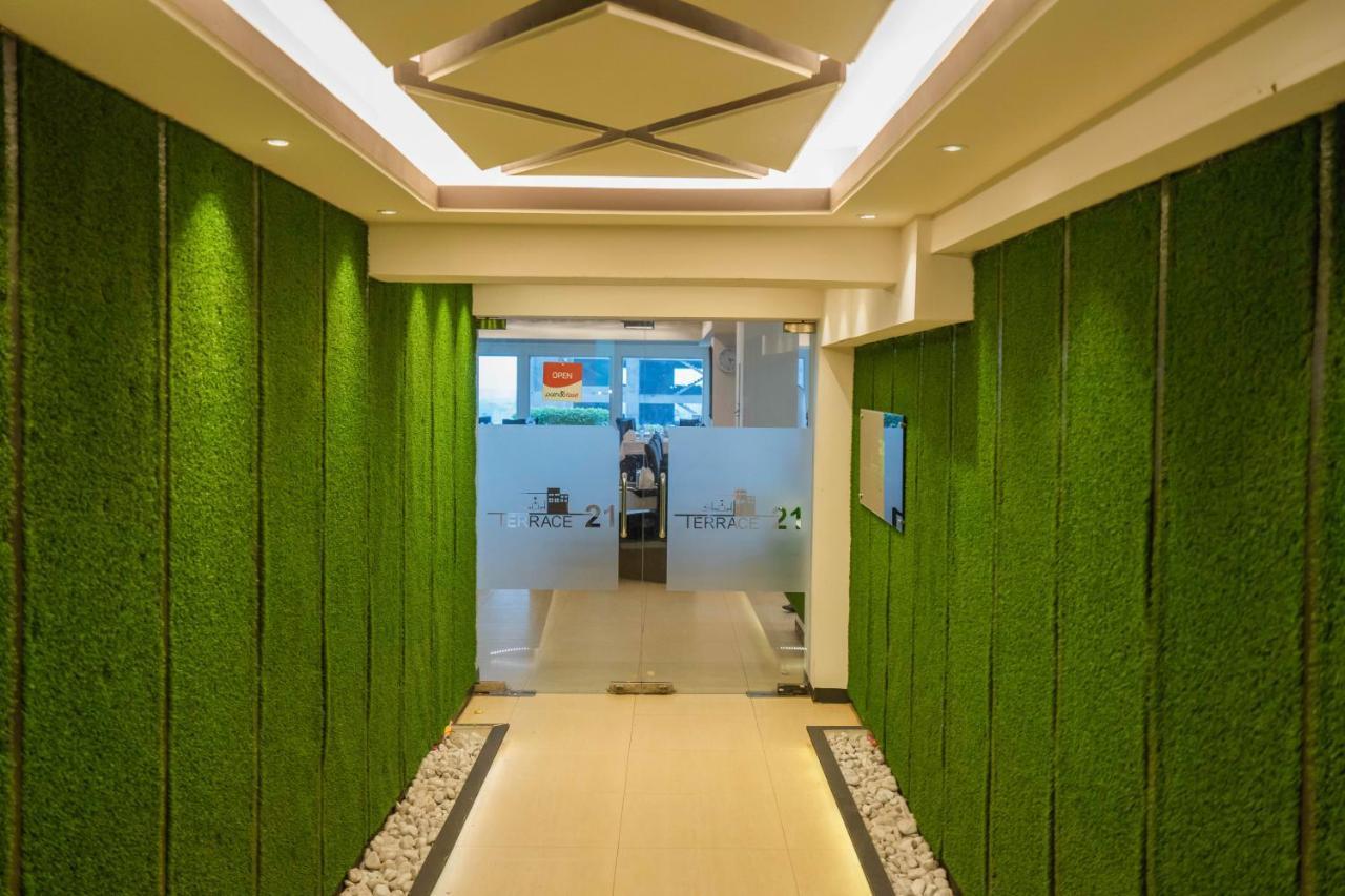 Central Inn Дака Екстериор снимка