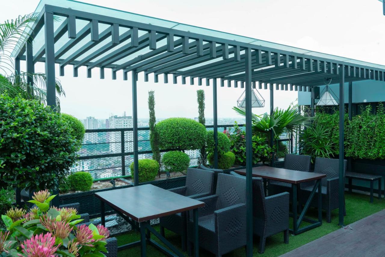 Central Inn Дака Екстериор снимка