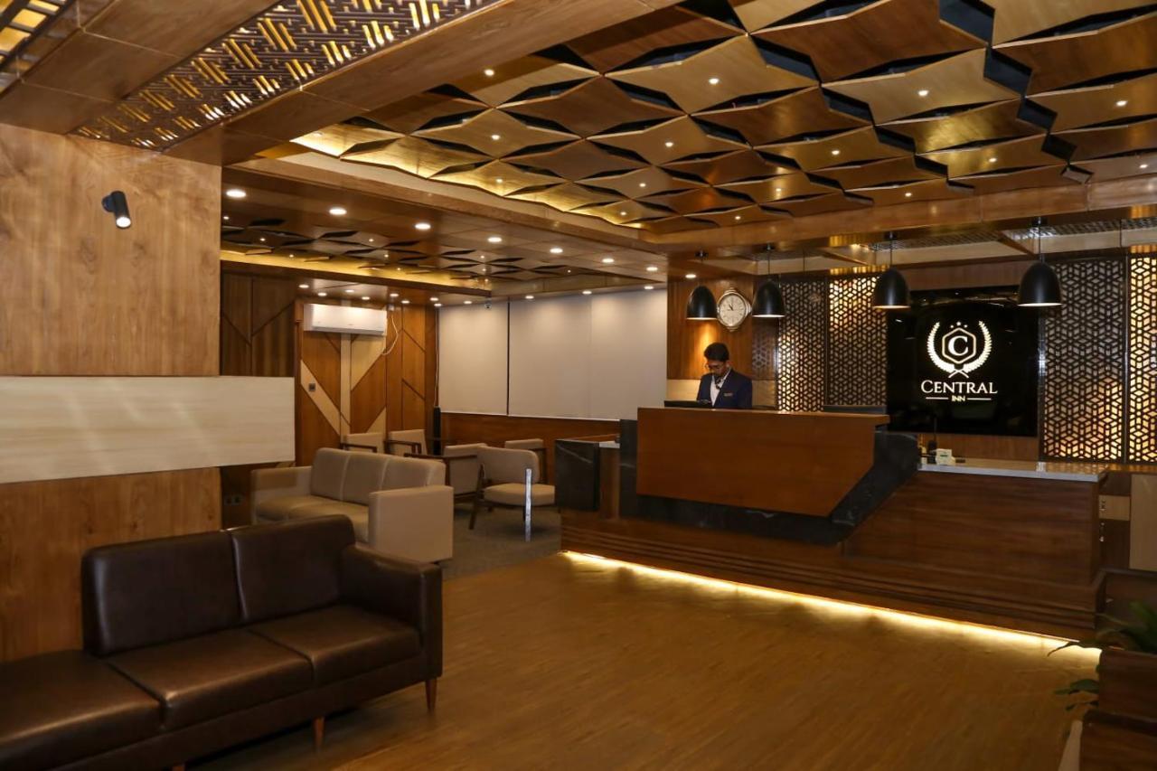 Central Inn Дака Екстериор снимка
